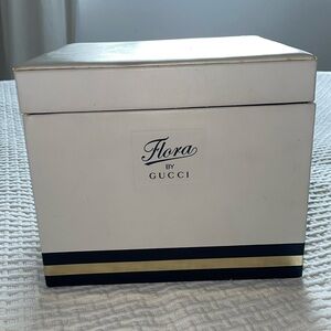Gucci box